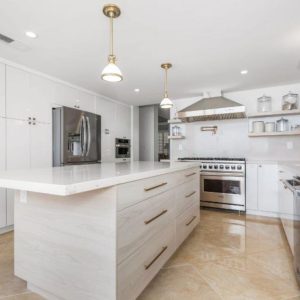 Factors to consider when choosing pendant lighting for your kitchen